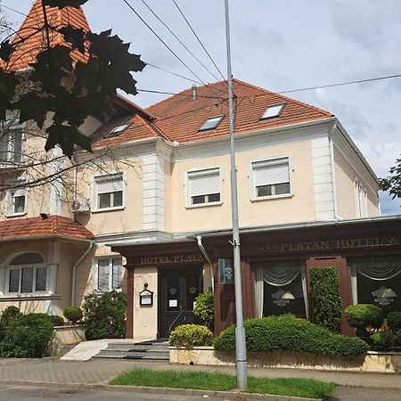 Platan Hotel Шарвар Экстерьер фото