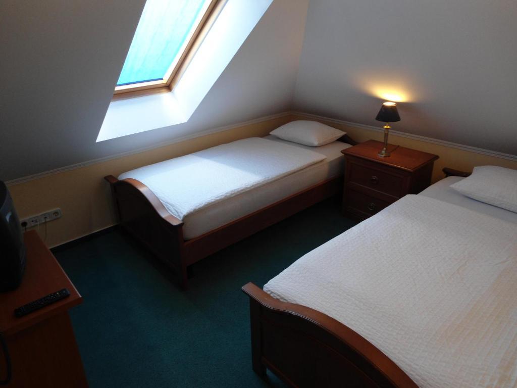 Platan Hotel Шарвар Номер фото